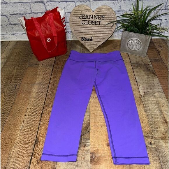 Lululemon Wunder Under Crop
Power Purple - Picture 1 of 12